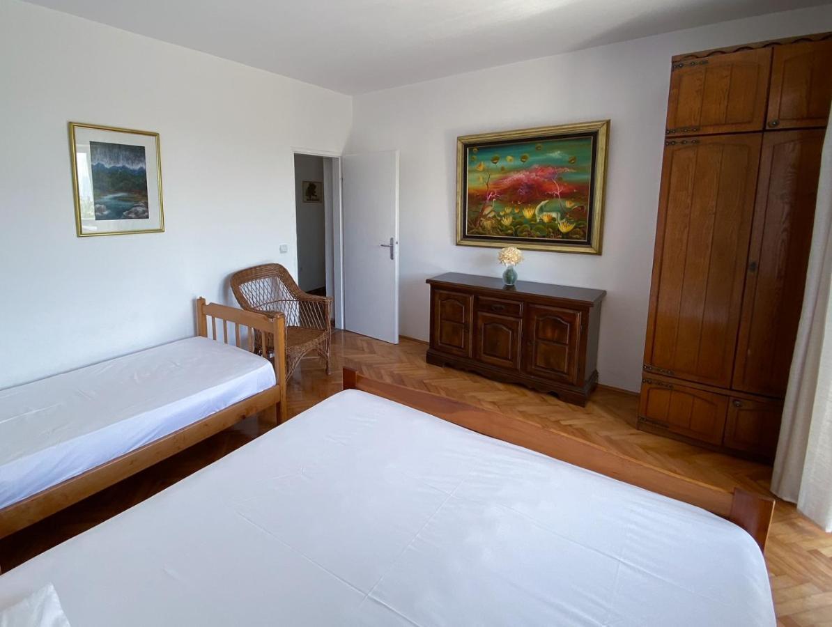 Apartments Krs Medinski Petrovac Exterior foto